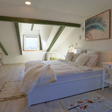 Luxury Apartman Alex With Sauna In The Village โอโทชาส ภายนอก รูปภาพ