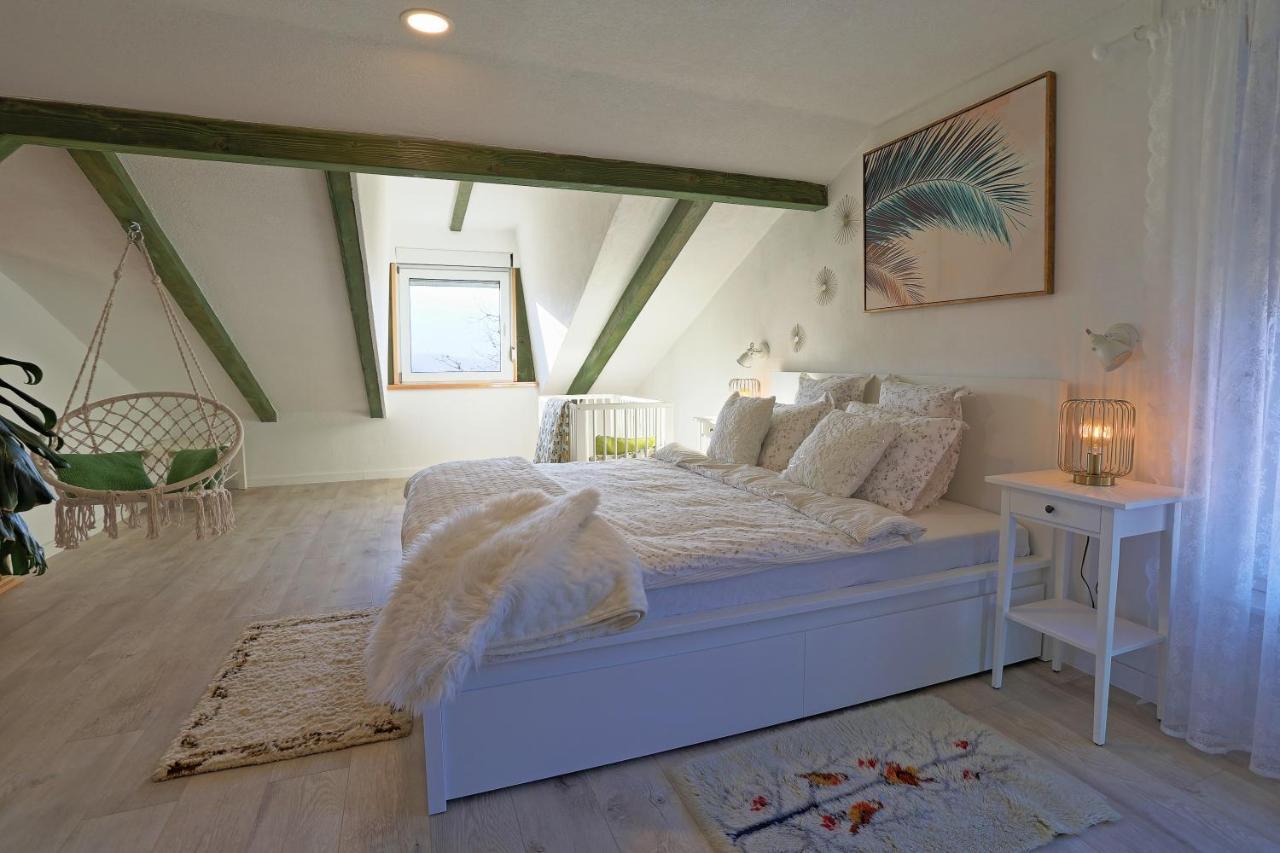 Luxury Apartman Alex With Sauna In The Village โอโทชาส ภายนอก รูปภาพ