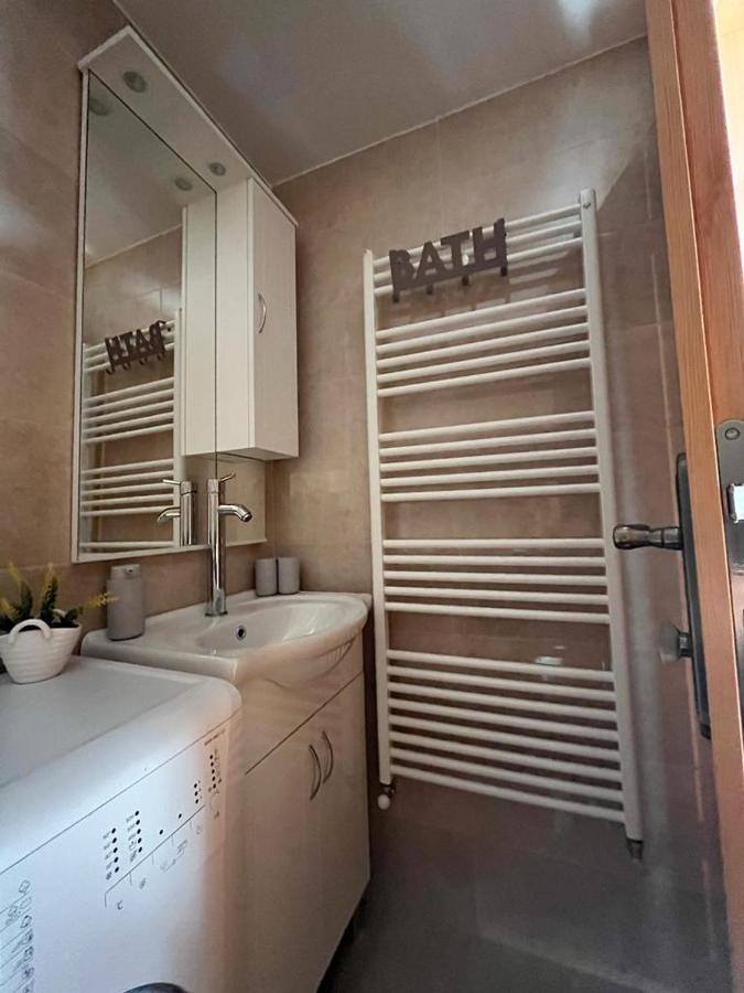 Luxury Apartman Alex With Sauna In The Village โอโทชาส ภายนอก รูปภาพ